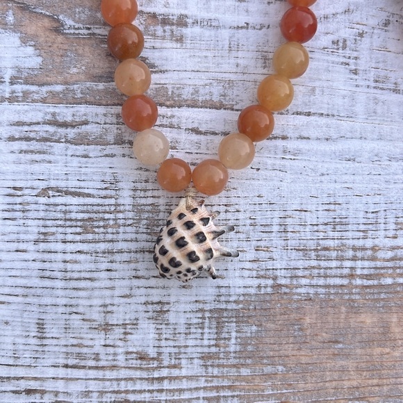 Yellow Drupe Carnelian Sea Shell Necklace - Picture 3 of 4